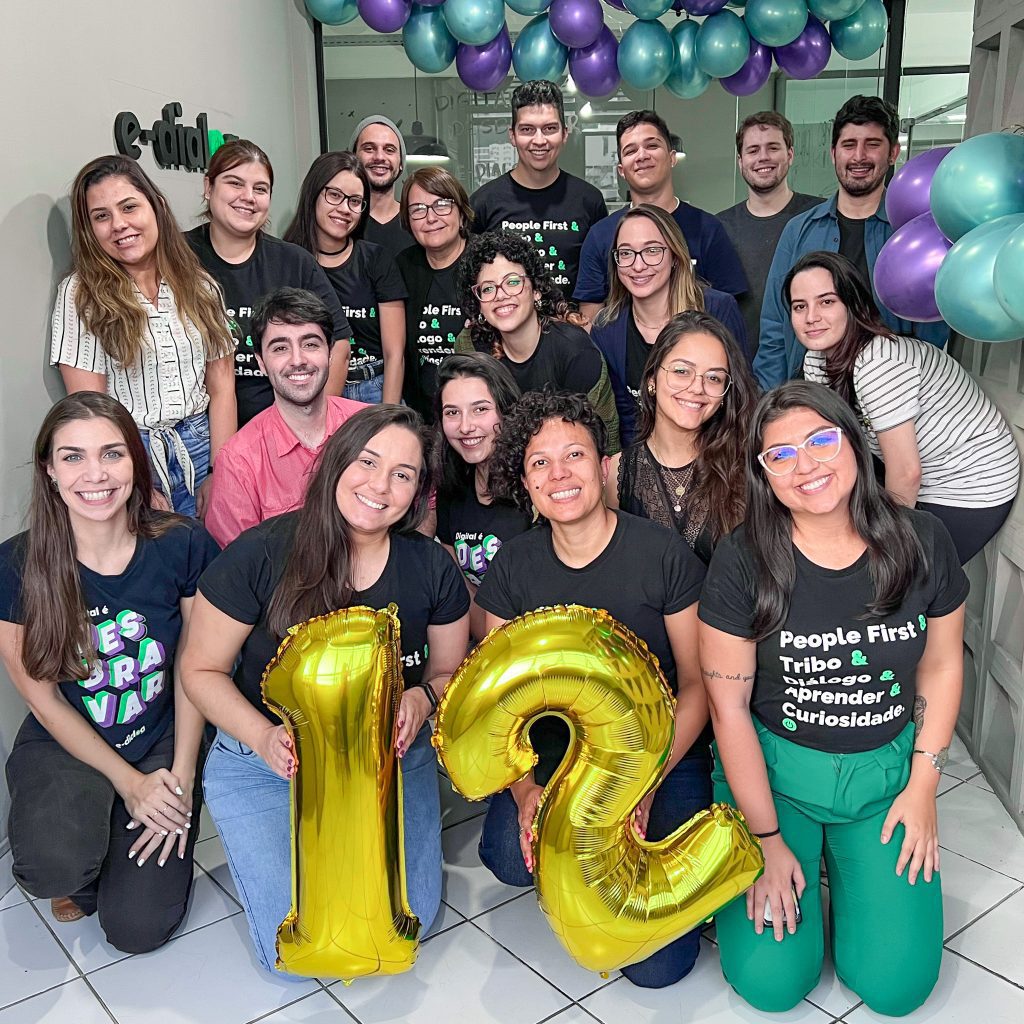 12 anos e-dialog